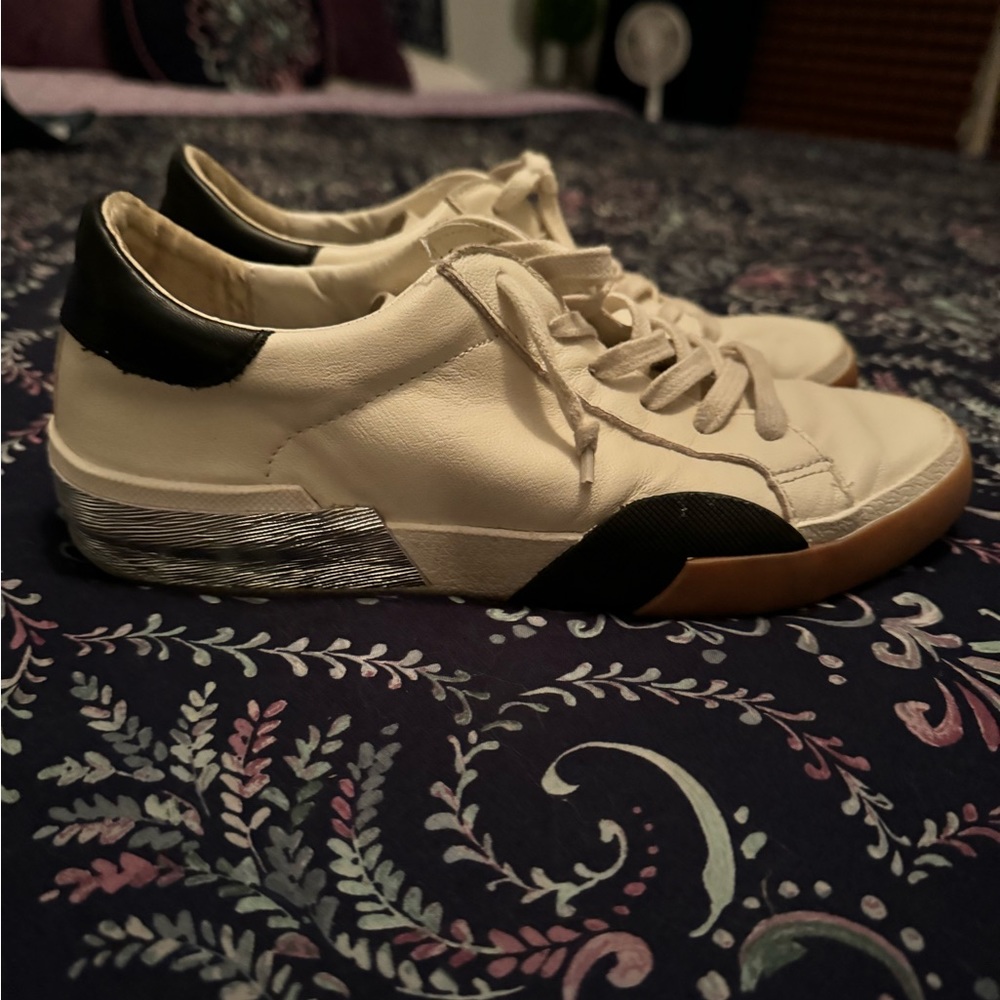 Dolce Vita Zina Sneaker